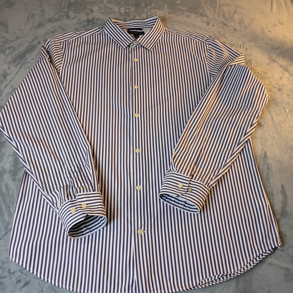 Banana Republic Slim Fit Mens XL Blue White Striped Button Down Dress Shirt 17.5